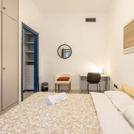Central Guest House Pensión Milán