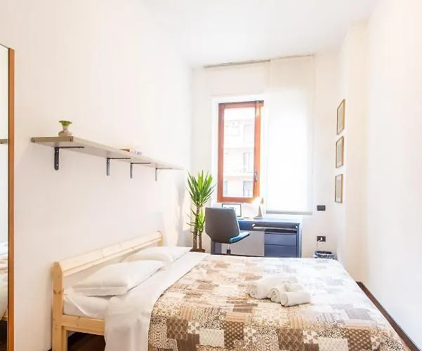 Central Guest House Милан